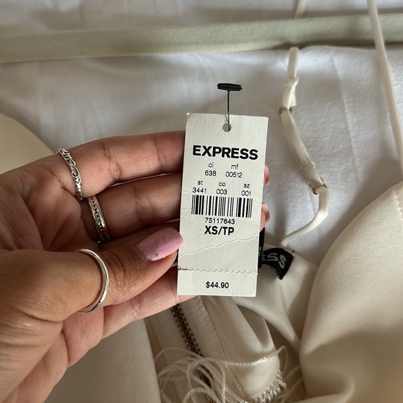 White crop top from express. - Picture 3 of 3